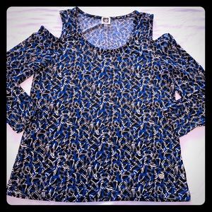 Anne Klein cute cold shoulder scoop neck top size Small